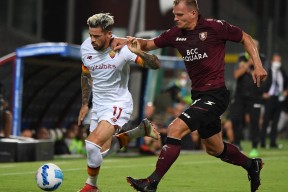 爱游戏官网首页 -关键时刻阿斯顿维拉调整名单以备意甲，扳平良机环节打磨，质疑声仍在，阵容厚度经受考验的简单介绍